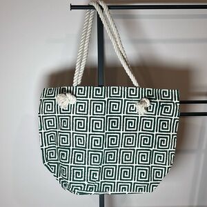 🌺 SUMMER TOTE🌺 Vibrantly Printed Tote bag with rope handles.